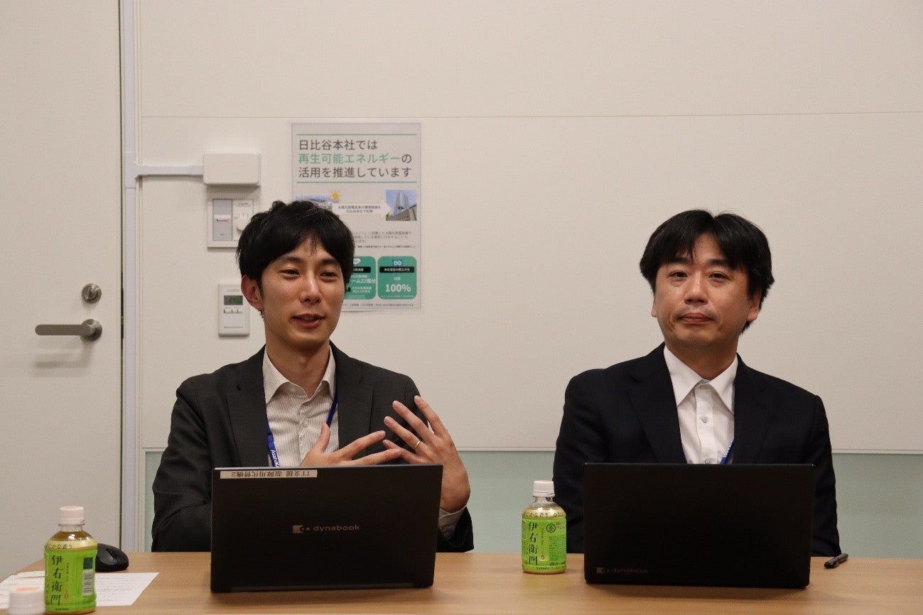 インタビューに答える長谷川氏と墨谷氏