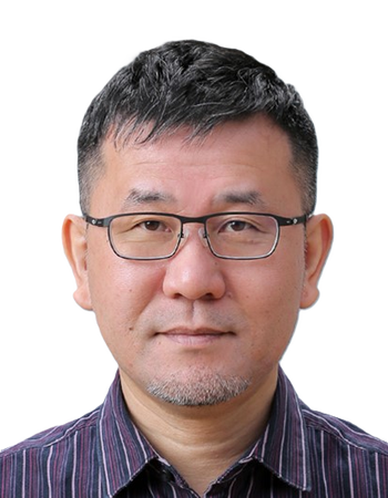 山本 研一 氏